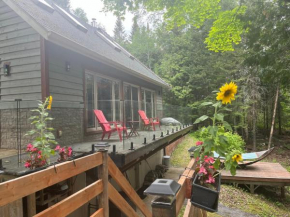 3bdrs Lakefront Chalet Peaceful Retreat